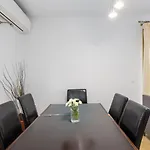 Inna Vilă Mikros Gialos